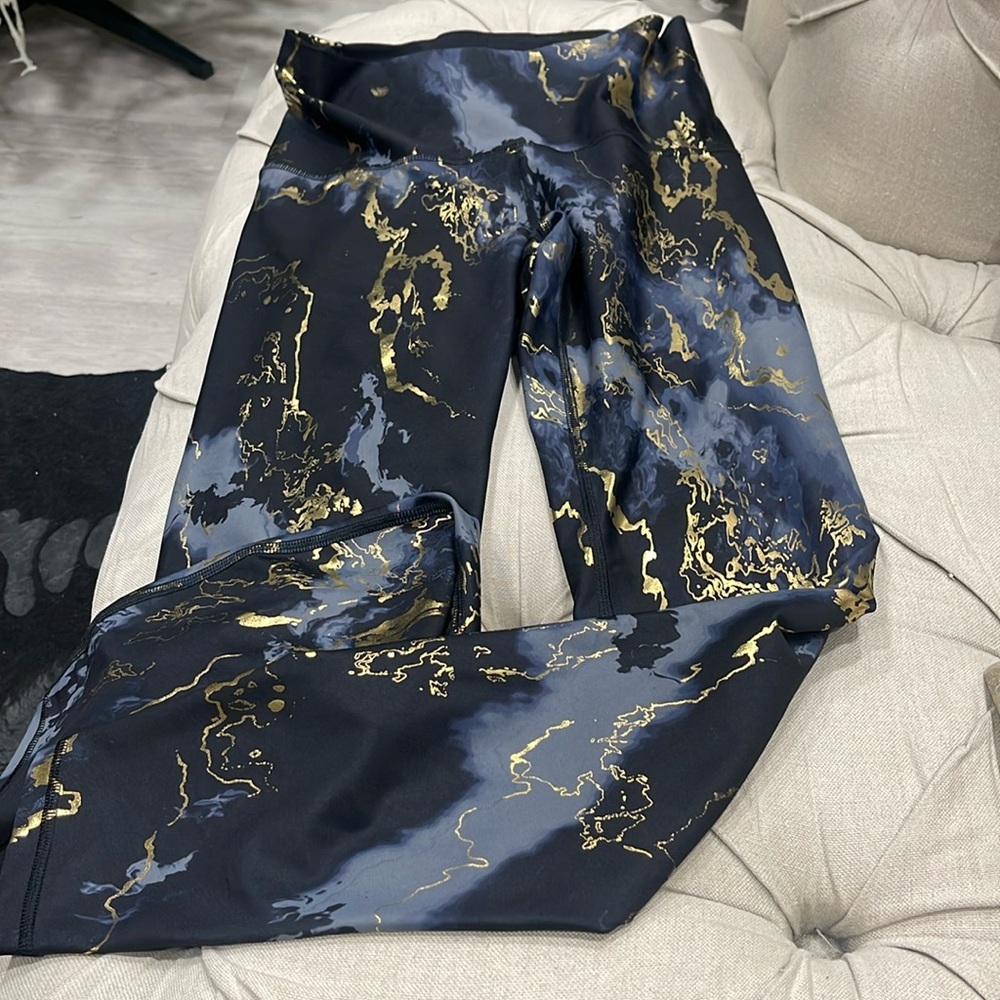 Old Navy Active Powersoft Extra High Rise Leggings Medium